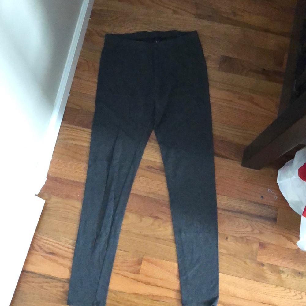 Dark grey leggings